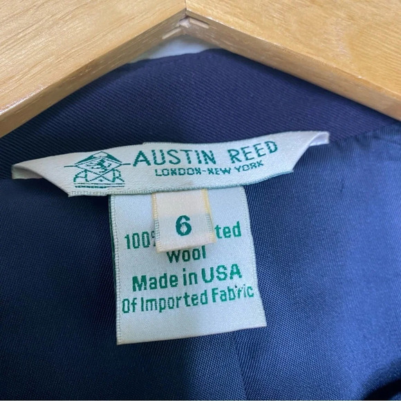 Austin Reed Vintage Navy Blue White Piping 100% Worsted Wool Blazer Women's 6 - Picture 3 of 11